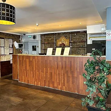 D'enghien Hotel